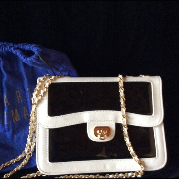 Stuart Weitzman Handbags - Stuart Weitzman purse/bag